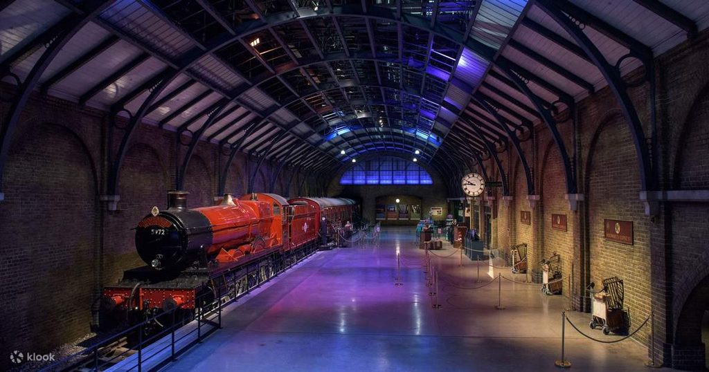 Platform 9¾ and the Hogwarts Express